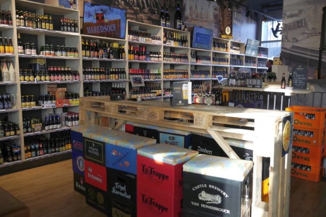 Markthal Rotterdam World Of Drinks innen