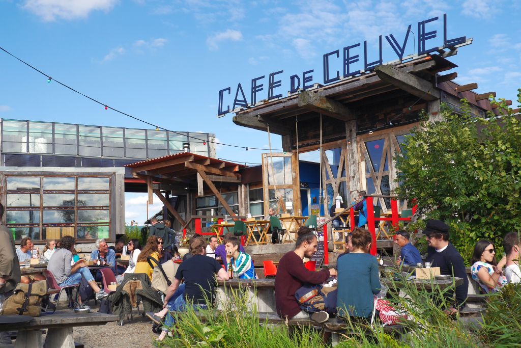 Cafe de Ceuvel Amsterdam Terrasse