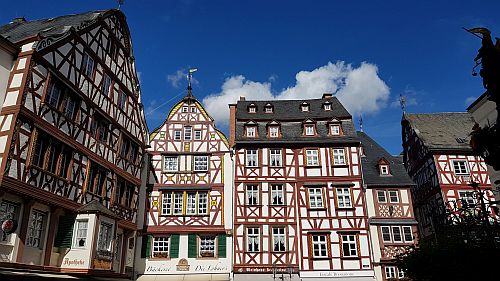 Bernkastel Kues historische Fachwerkhäuser Fachwerkhäuser Bernkastel Kues