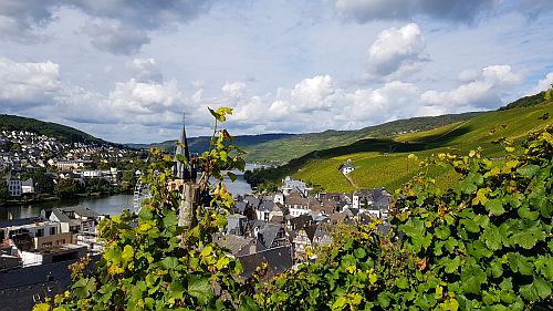 Blick auf Bernkastel Kues Bernkastel Kues von oben