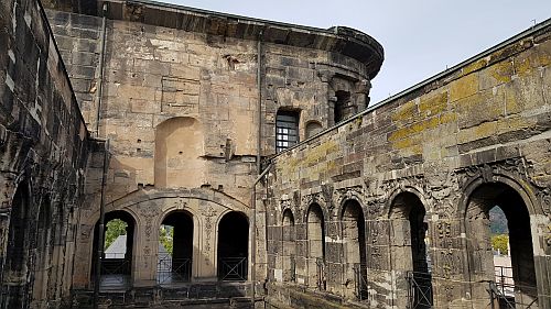Porta Nigra von innen Trier Das Innere der Porta Nigra Trier